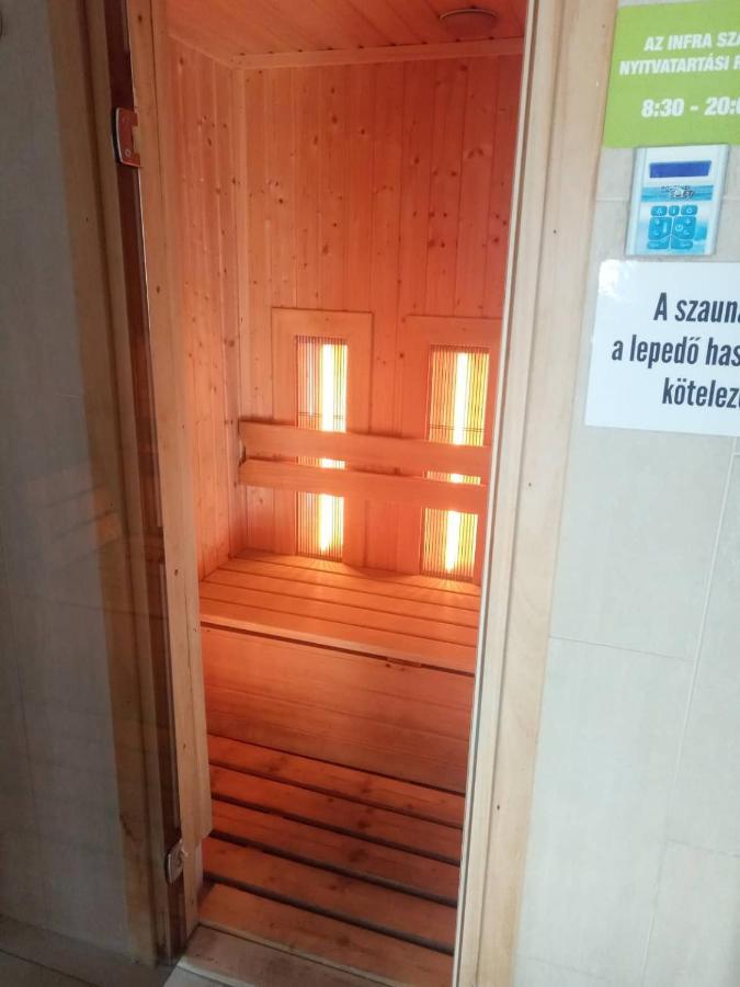 Oazis Wellness Apartman2 Hajduszoboszlo Ngoại thất bức ảnh