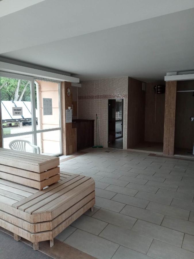 Oazis Wellness Apartman2 Hajduszoboszlo Ngoại thất bức ảnh