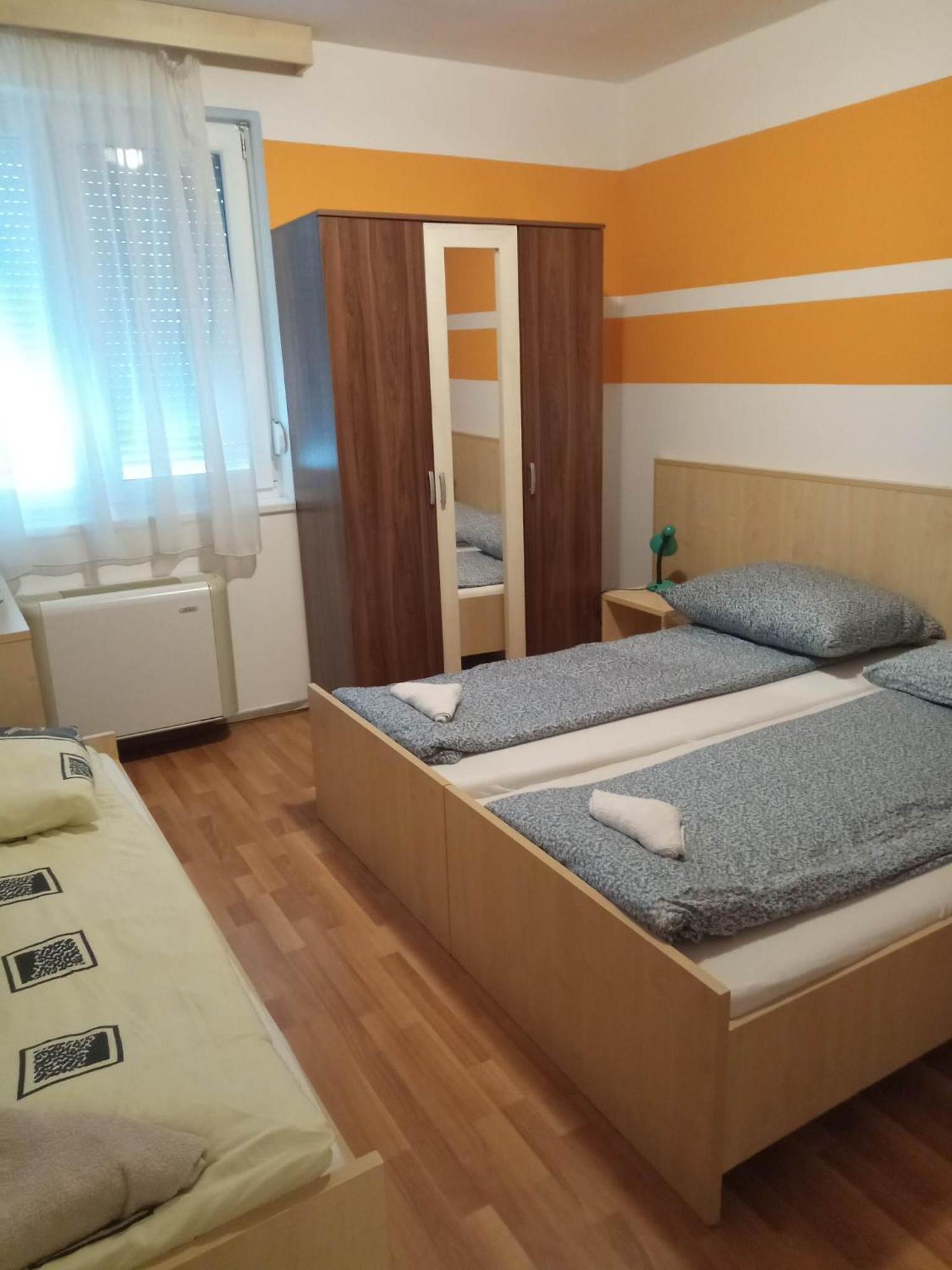 Oazis Wellness Apartman2 Hajduszoboszlo Phòng bức ảnh
