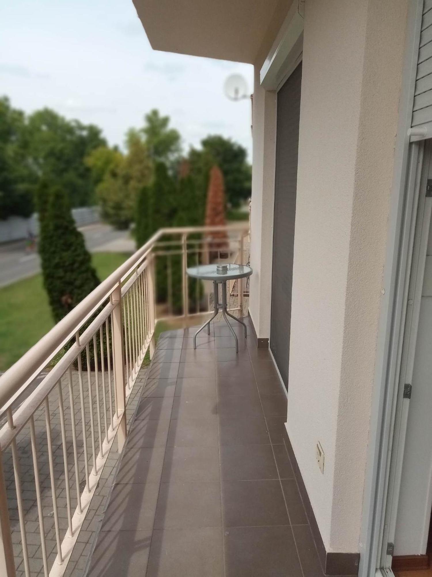 Oazis Wellness Apartman2 Hajduszoboszlo Phòng bức ảnh