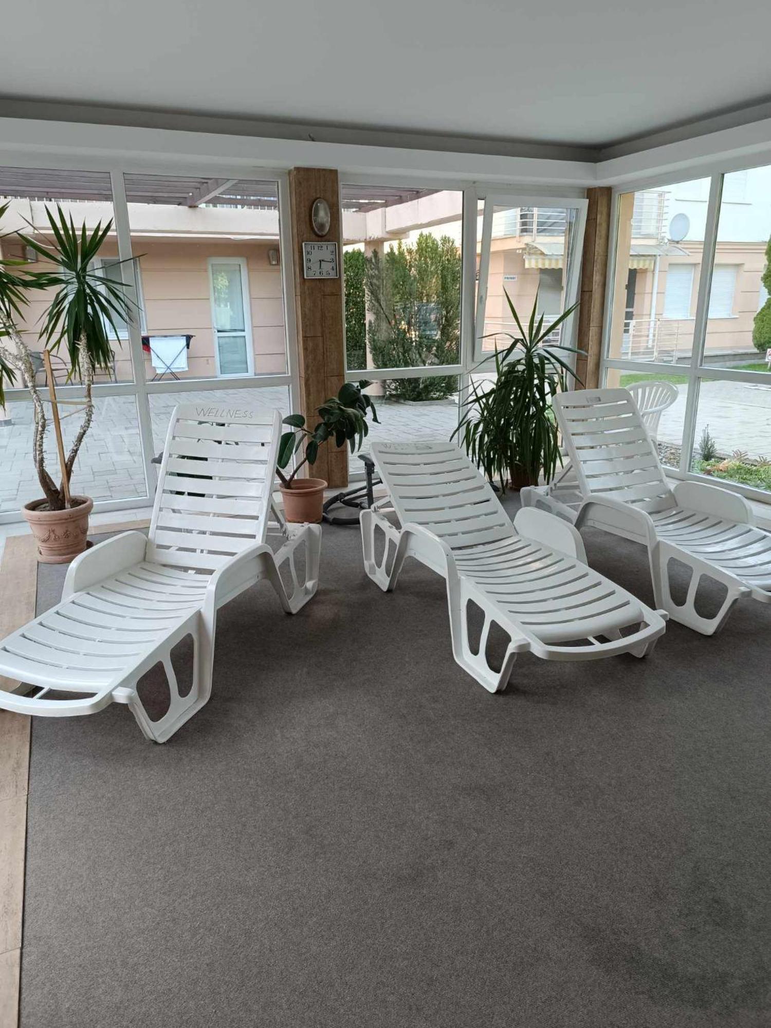 Oazis Wellness Apartman2 Hajduszoboszlo Ngoại thất bức ảnh