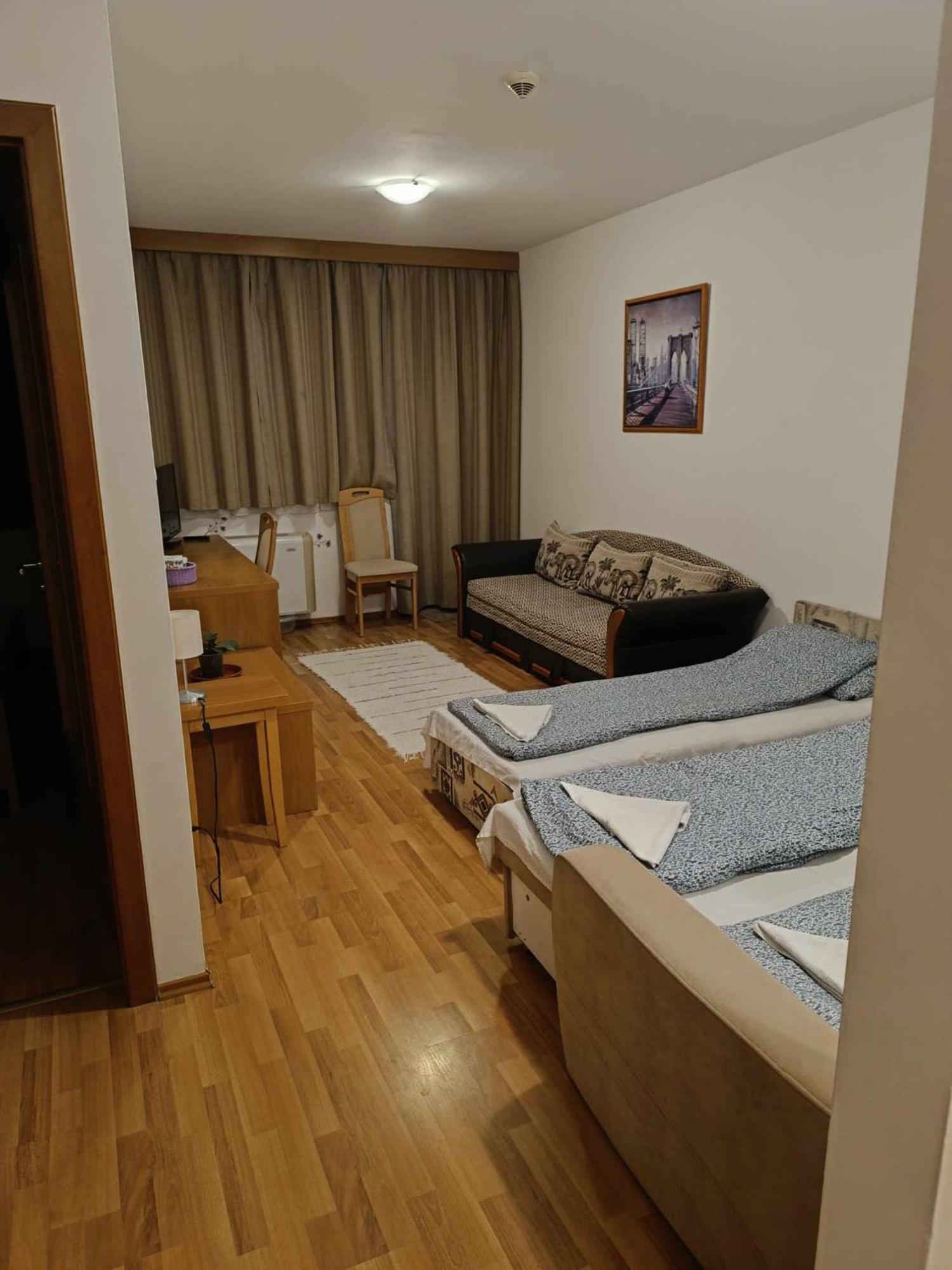 Oazis Wellness Apartman2 Hajduszoboszlo Phòng bức ảnh
