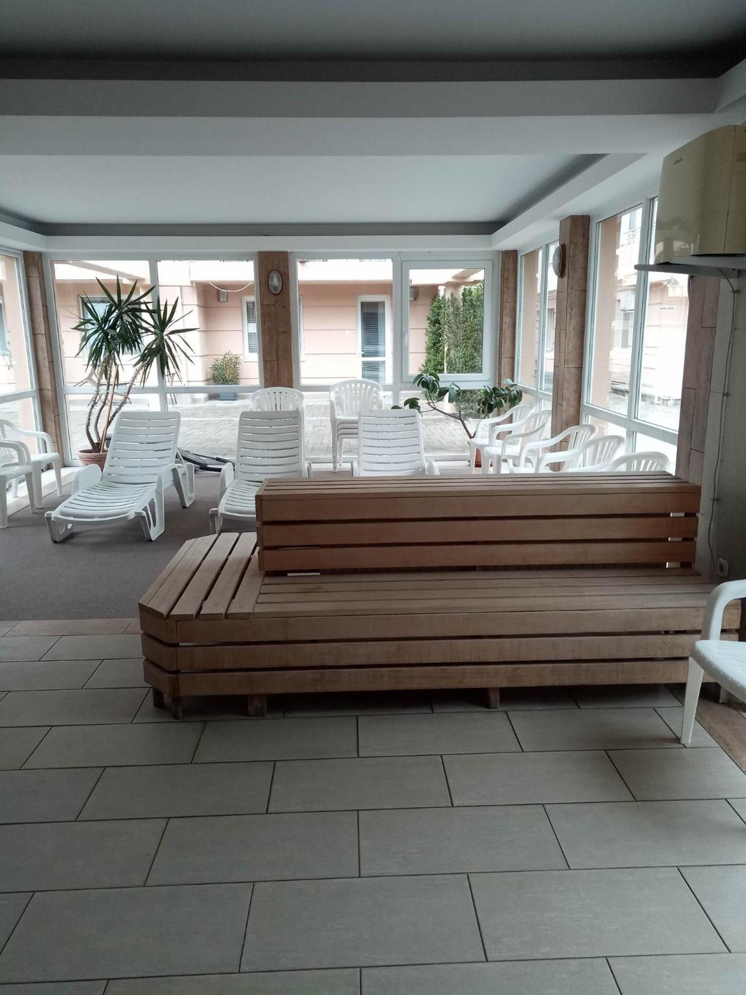 Oazis Wellness Apartman2 Hajduszoboszlo Ngoại thất bức ảnh