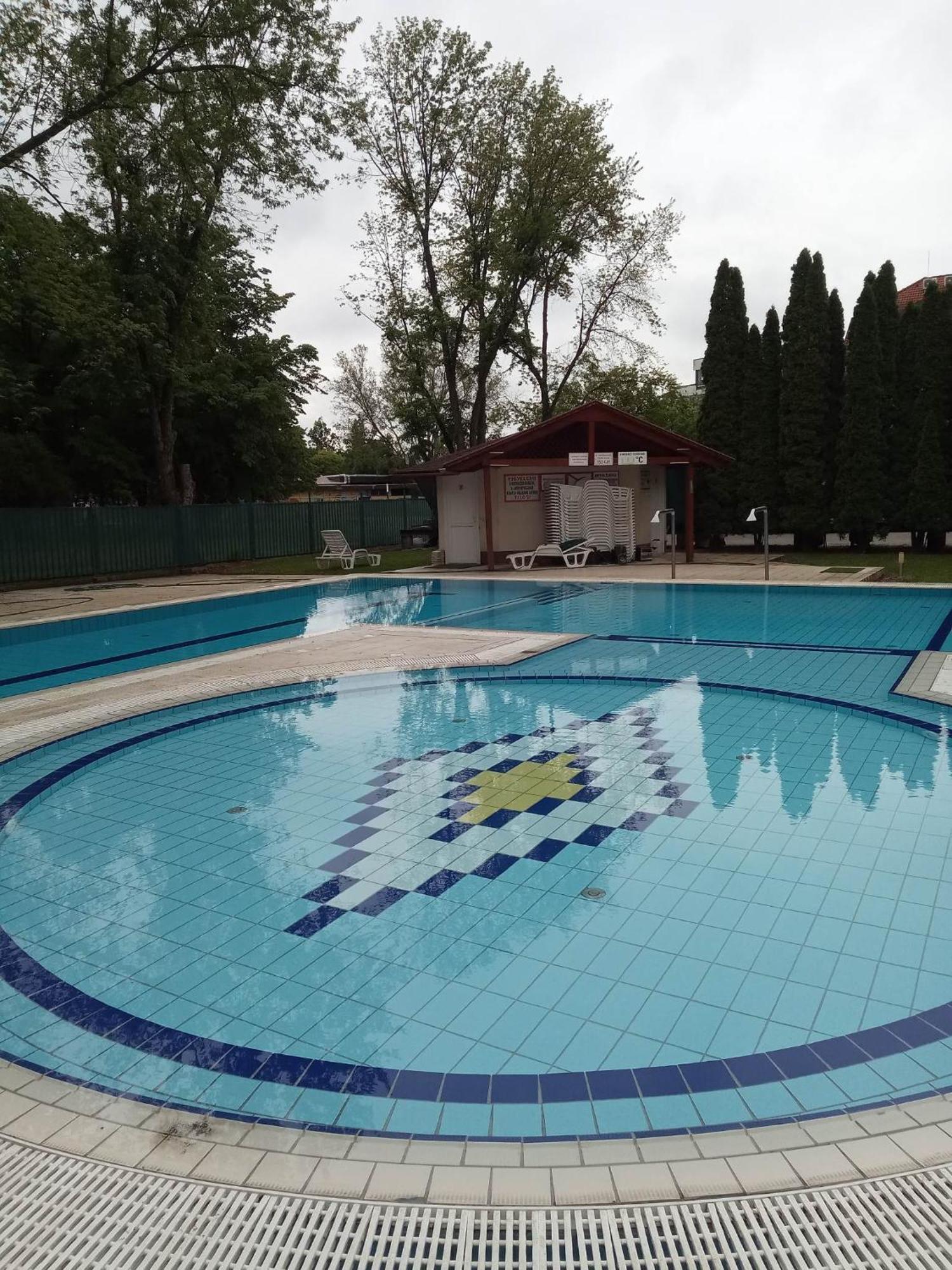 Oazis Wellness Apartman2 Hajduszoboszlo Ngoại thất bức ảnh