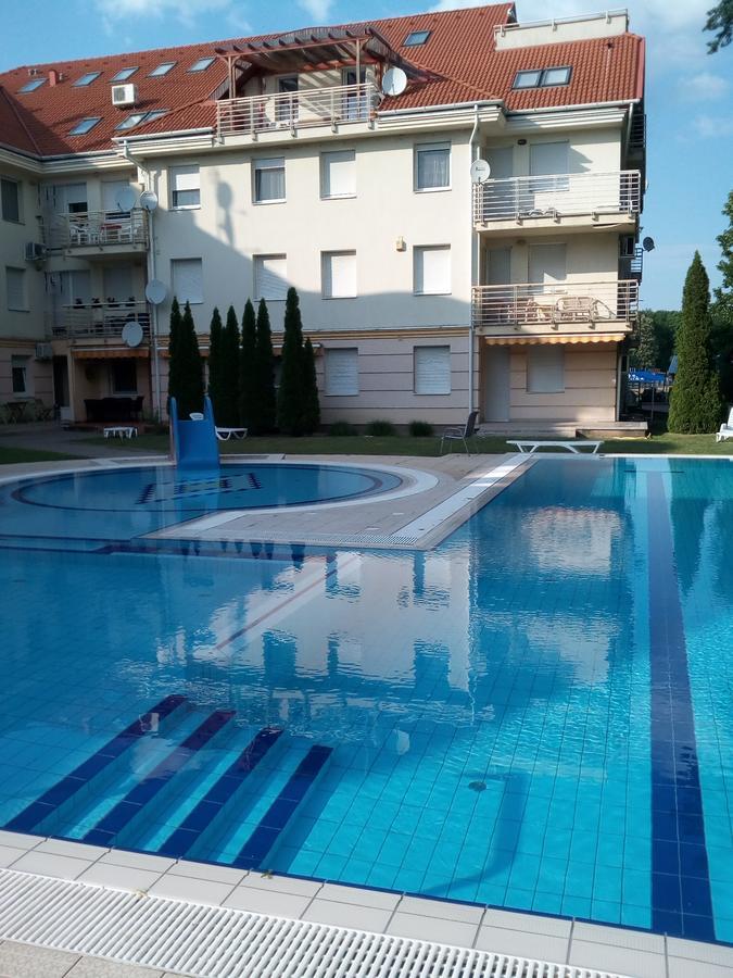 Oazis Wellness Apartman2 Hajduszoboszlo Ngoại thất bức ảnh